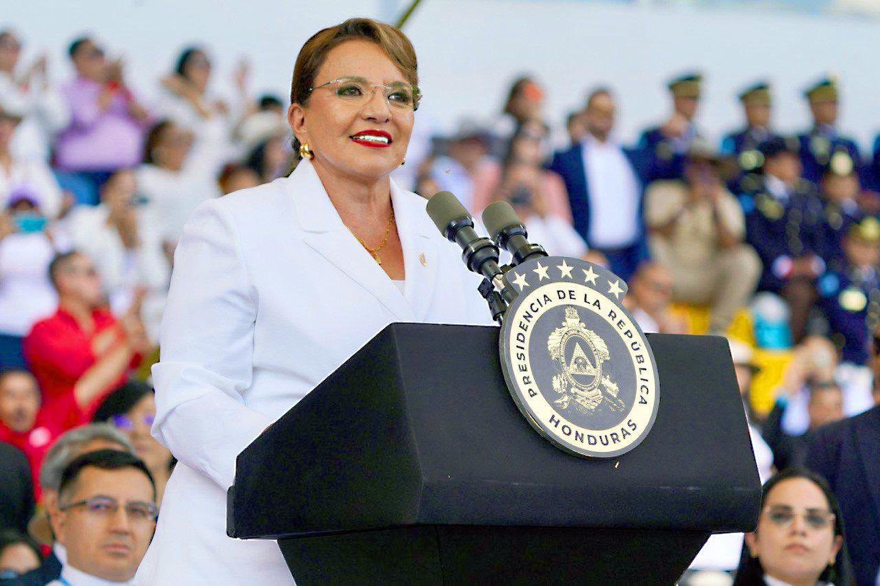 Presidenta Xiomara Castro celebra fallo judicial en EE. UU. que frena cancelación del TPS para hondureños