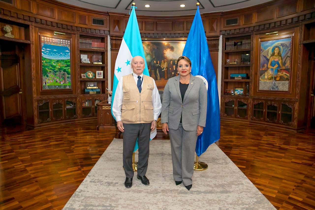 Presidenta Xiomara Castro asegura a Misión de la OEA que habrá elecciones libres y sin injerencias del Ejecutivo