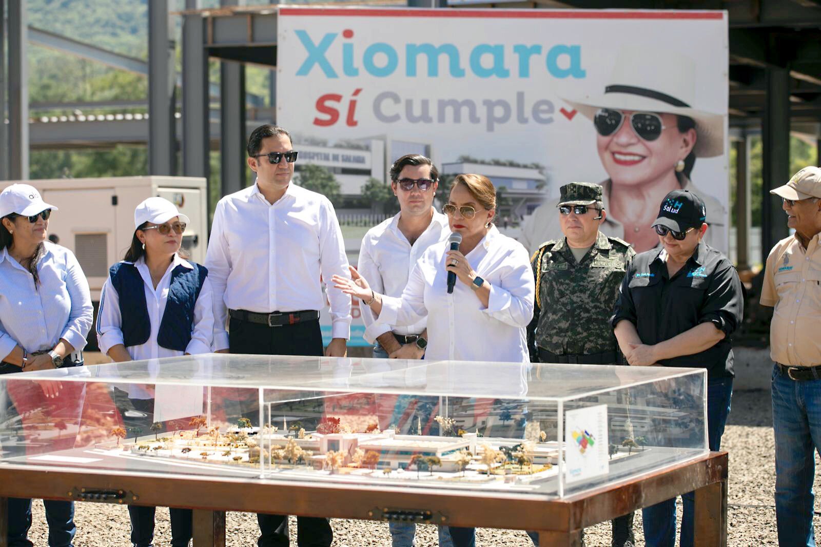 “Este Gobierno es el Gobierno del pueblo”, mensaje de la Presidenta Xiomara Castro en la supervisión de los avances de construcción del Hospital de Salamá