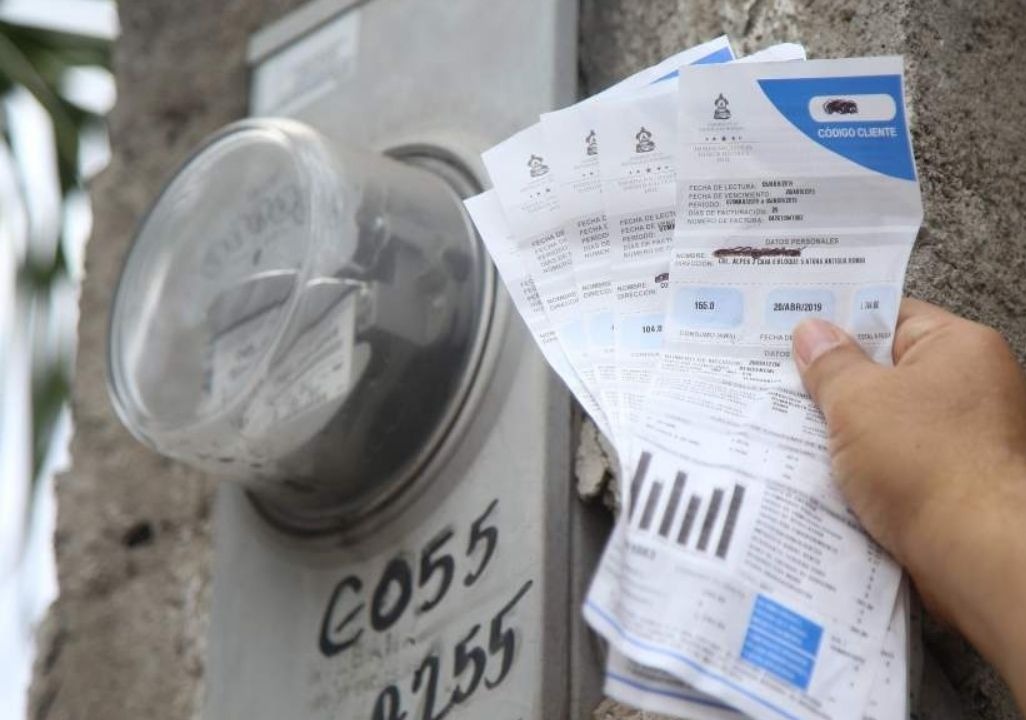 Gobierno de Xiomara Castro asume alza del 4.11% y congela la tarifa eléctrica hasta marzo de 2026
